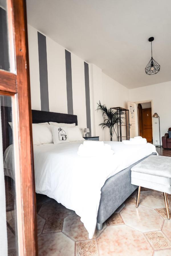2 Santi - Suite And Rooms Лечче Екстер'єр фото